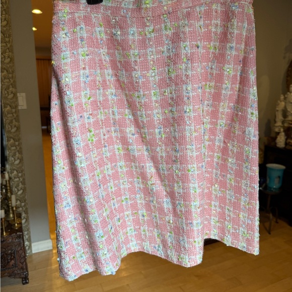Italy Tweed Pink White and Green Tweed Jacket and skirt set - Picture 9 of 15